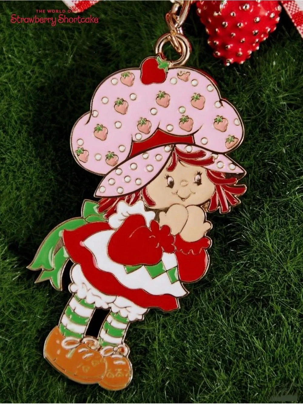 Strawberry Shortcake Bow Bag Charm Keychain – Red & Gold 🍓🔑